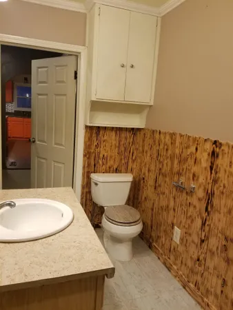 $89,900 | 304 Spruce Street, Halstead, KS 67056