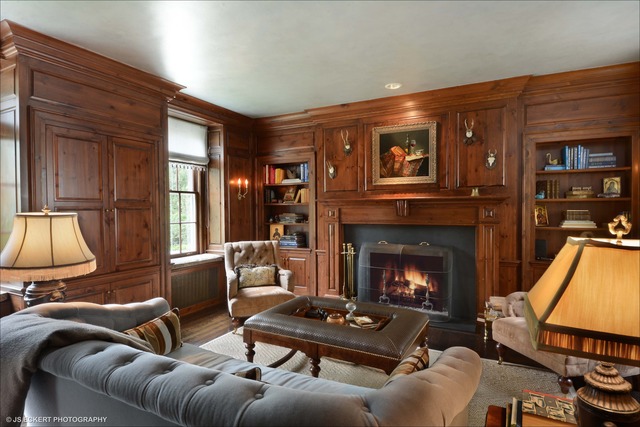 771 Washington Road Lake Forest, IL 60045 - Photo 9 of 25 a living room with furniture and a fireplace
