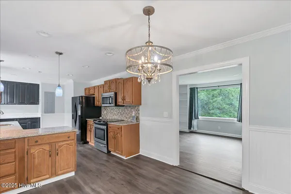 $2,000 | 825 North Saylor Street, Southern Pines, NC 28387