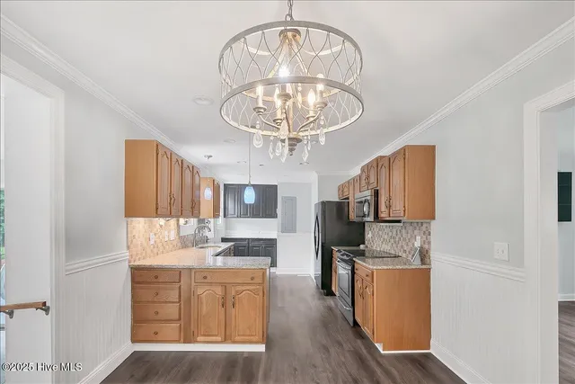 $2,200 | 825 North Saylor Street, Southern Pines, NC 28387