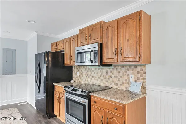 $2,000 | 825 North Saylor Street, Southern Pines, NC 28387