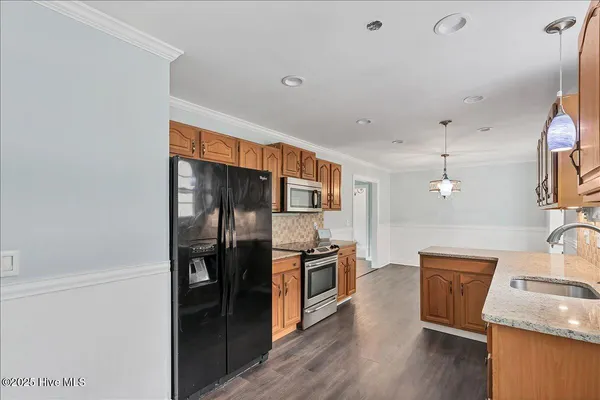 $2,000 | 825 North Saylor Street, Southern Pines, NC 28387