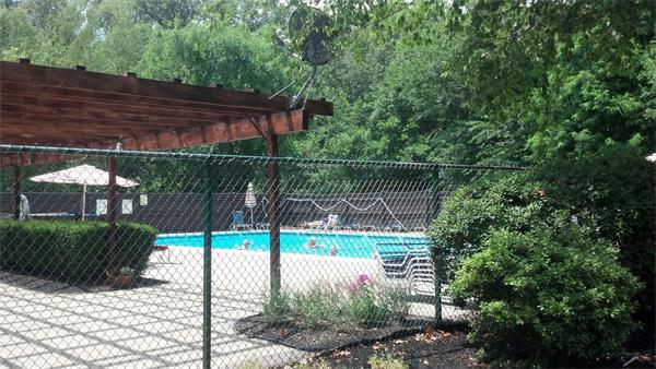 9 Beal's Cove Road, Unit G Hingham, MA 02043 - Photo 3 of 4 Gallery Image 3