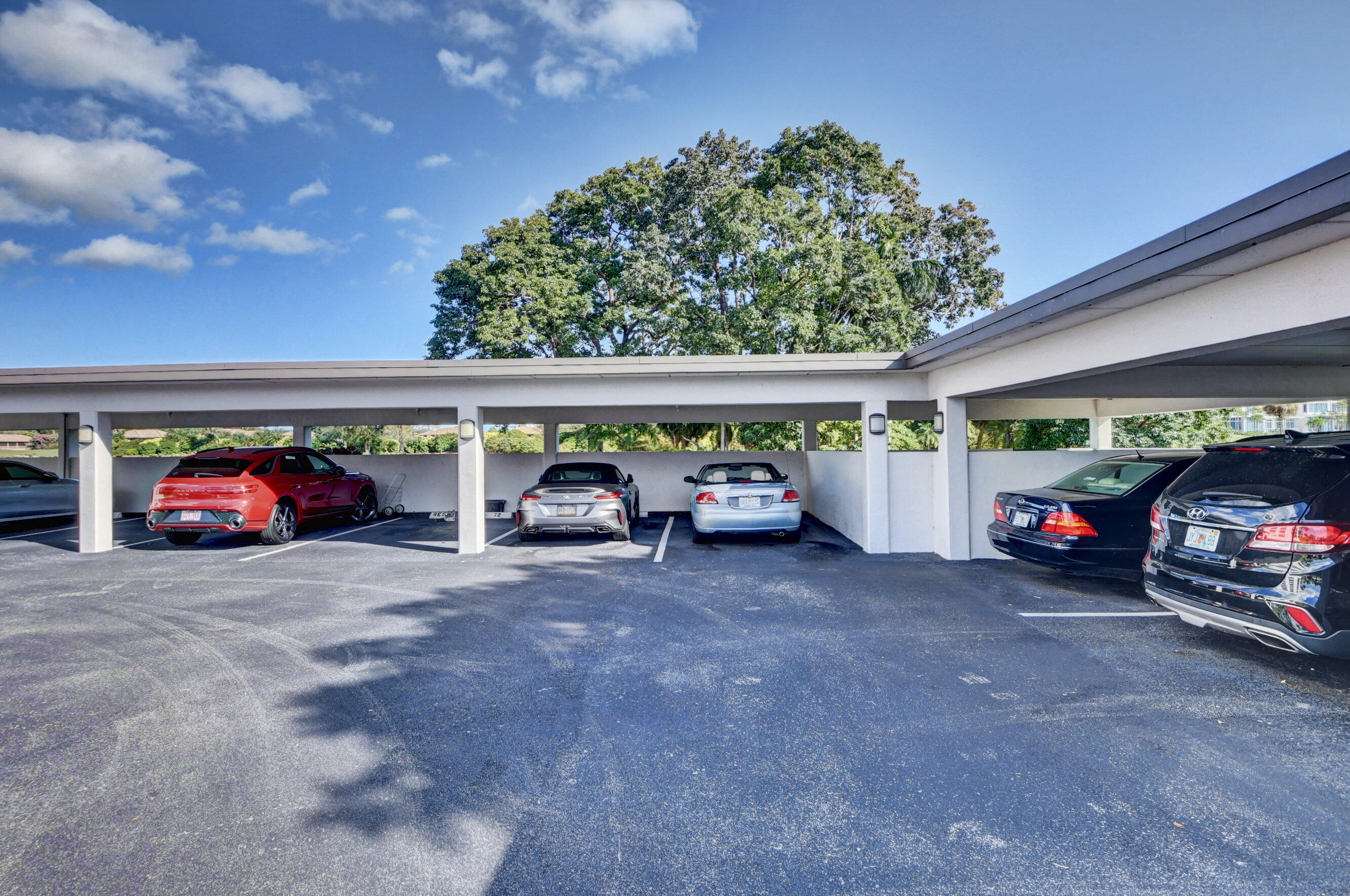 7754 Lakeside Boulevard, Unit 441 Boca Raton, FL 33434 - Photo 3 of 35 Covered Spots