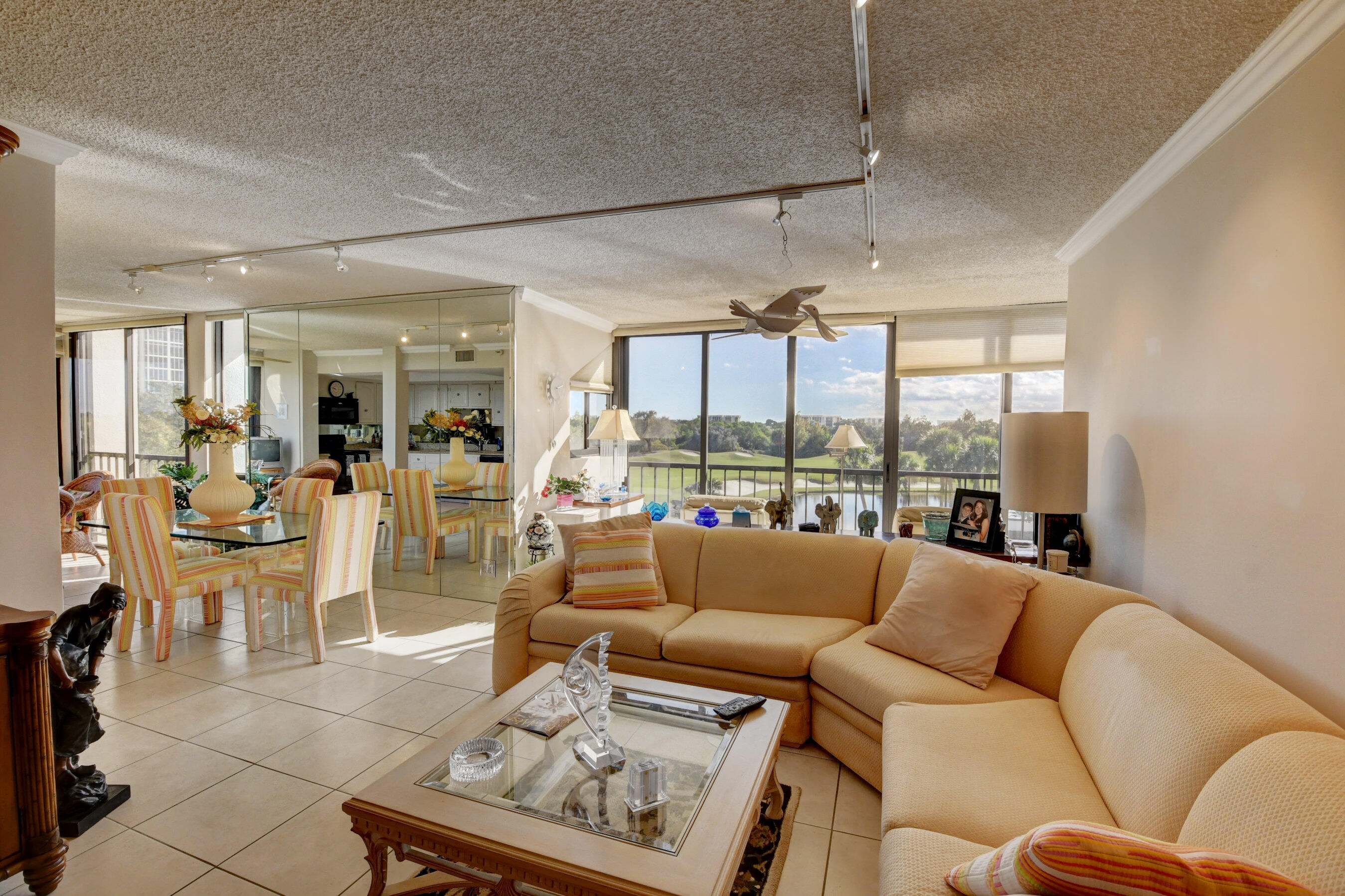 7754 Lakeside Boulevard, Unit 441 Boca Raton, FL 33434 - Photo 4 of 35 Living