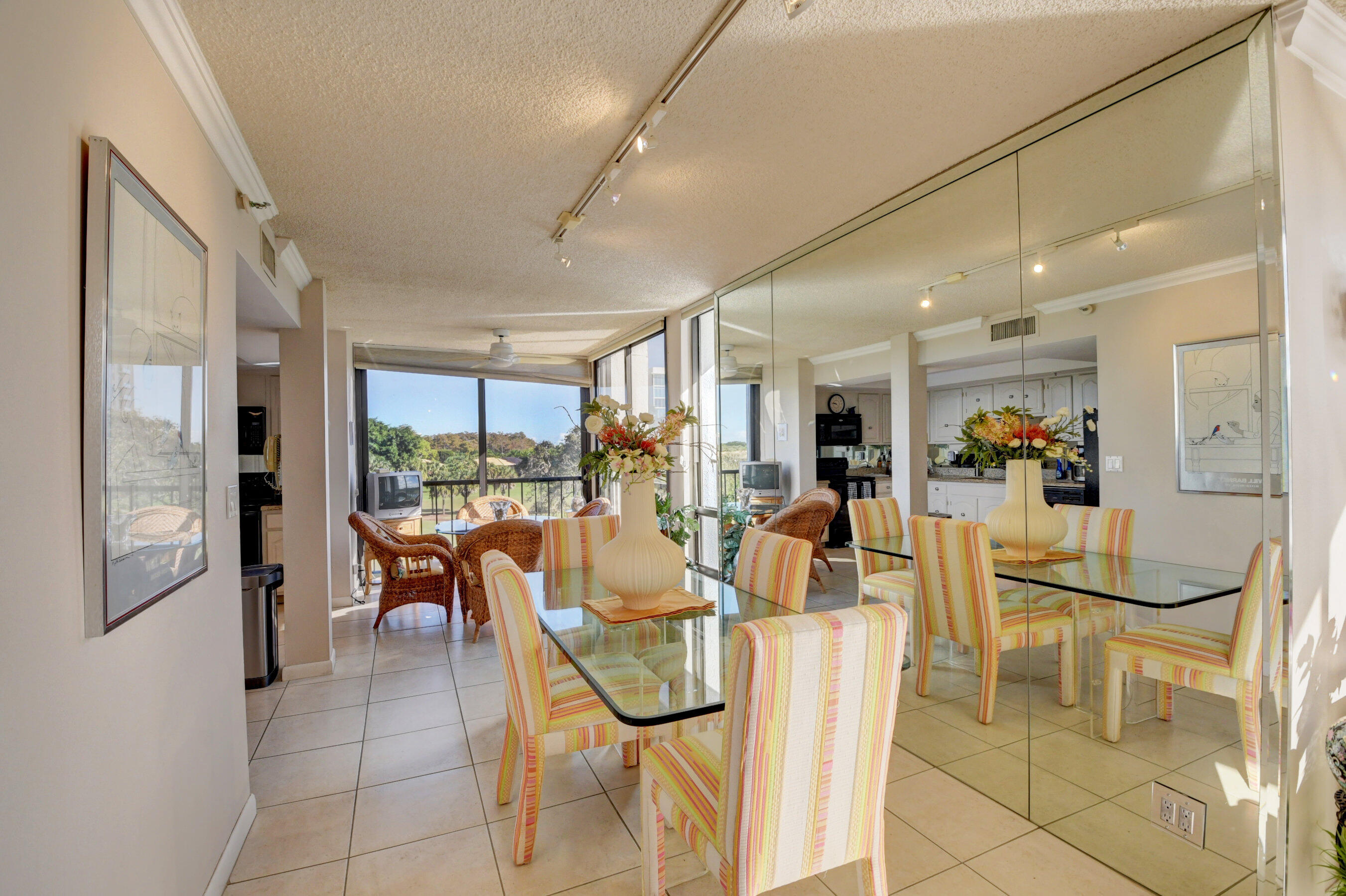 7754 Lakeside Boulevard, Unit 441 Boca Raton, FL 33434 - Photo 9 of 35 Dining