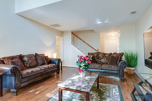 $2,250 | 625 Heath Place, Smyrna, TN 37167