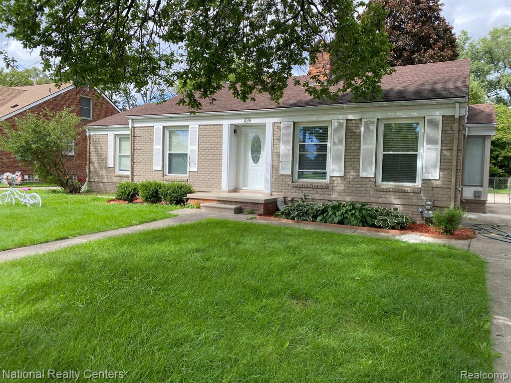 426 Moross Road Grosse Pointe, MI 48236 - Photo 2 of 36