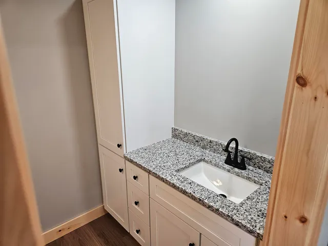 $2,500 | 24 Steele Drive, Unit 1, North Woodstock, NH 03262