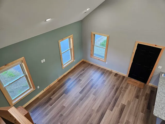 $2,500 | 24 Steele Drive, Unit 1, North Woodstock, NH 03262