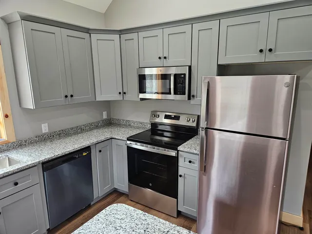 $2,500 | 24 Steele Drive, Unit 1, North Woodstock, NH 03262