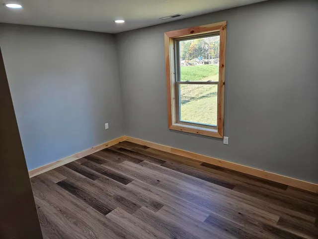 $2,500 | 24 Steele Drive, Unit 1, North Woodstock, NH 03262