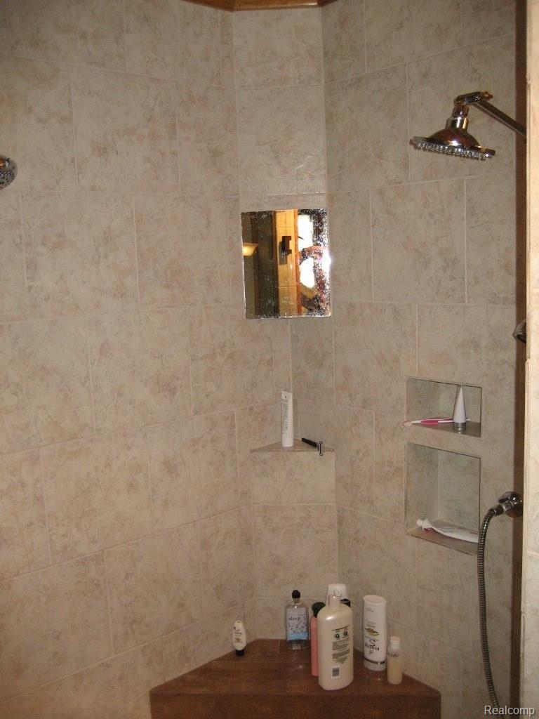1500 West Brocker Road Metamora, MI 48455 - Photo 39 of 54 IMG_0984.jpg