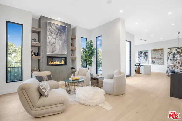 $17,850 | 3101 Belden Drive, Los Angeles, CA 90068