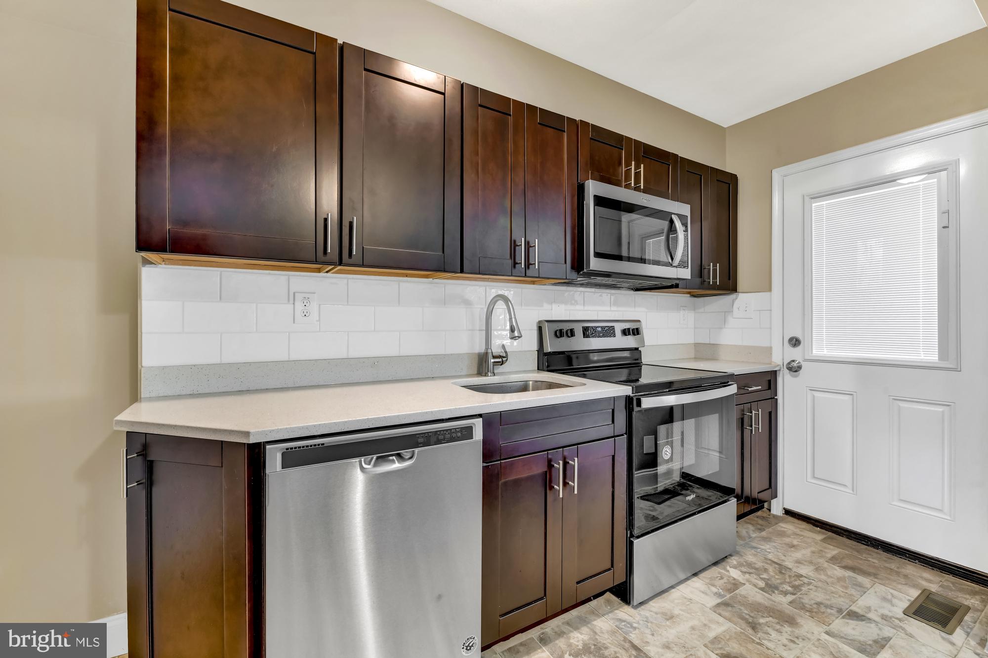 3486 Dunhaven Road Dundalk, MD 21222 - Photo 10 of 29