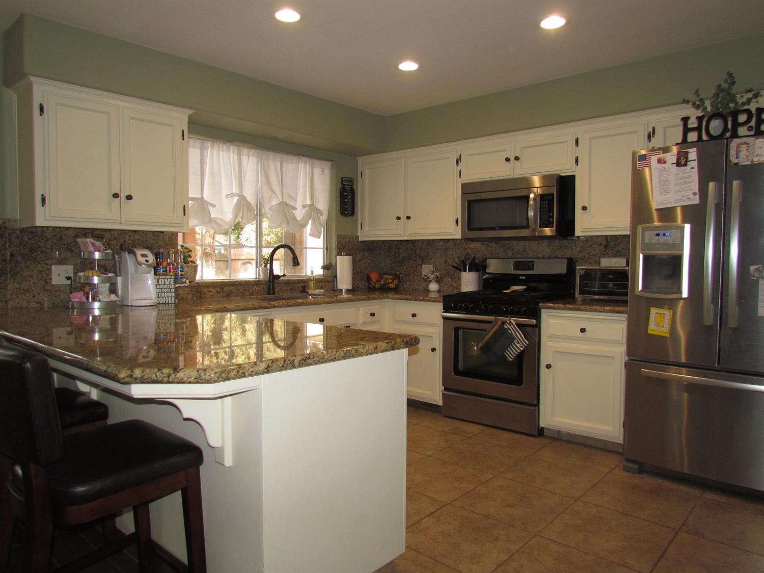 1574 West Eymann Avenue Reedley, CA 93654 - Photo 12 of 40 Gallery Image 12