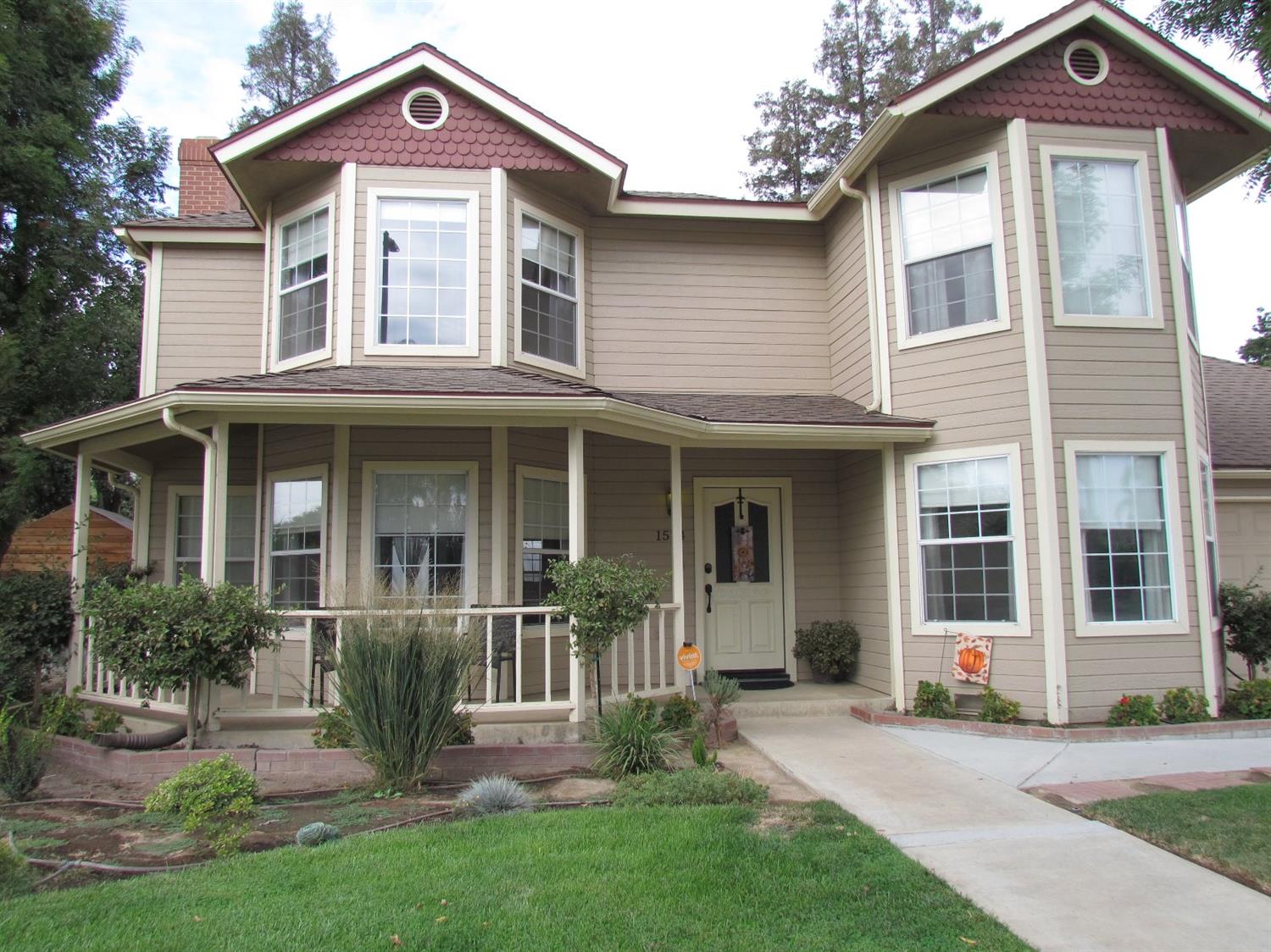 1574 West Eymann Avenue Reedley, CA 93654 - Photo 3 of 40 Gallery Image 3