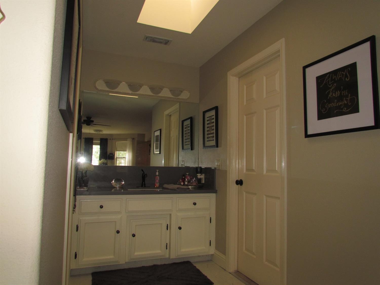 1574 West Eymann Avenue Reedley, CA 93654 - Photo 21 of 40 Gallery Image 21