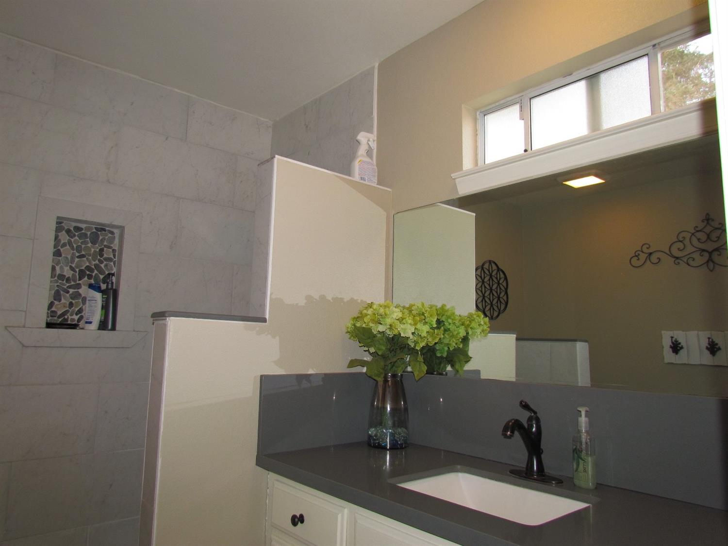 1574 West Eymann Avenue Reedley, CA 93654 - Photo 23 of 40 Gallery Image 23