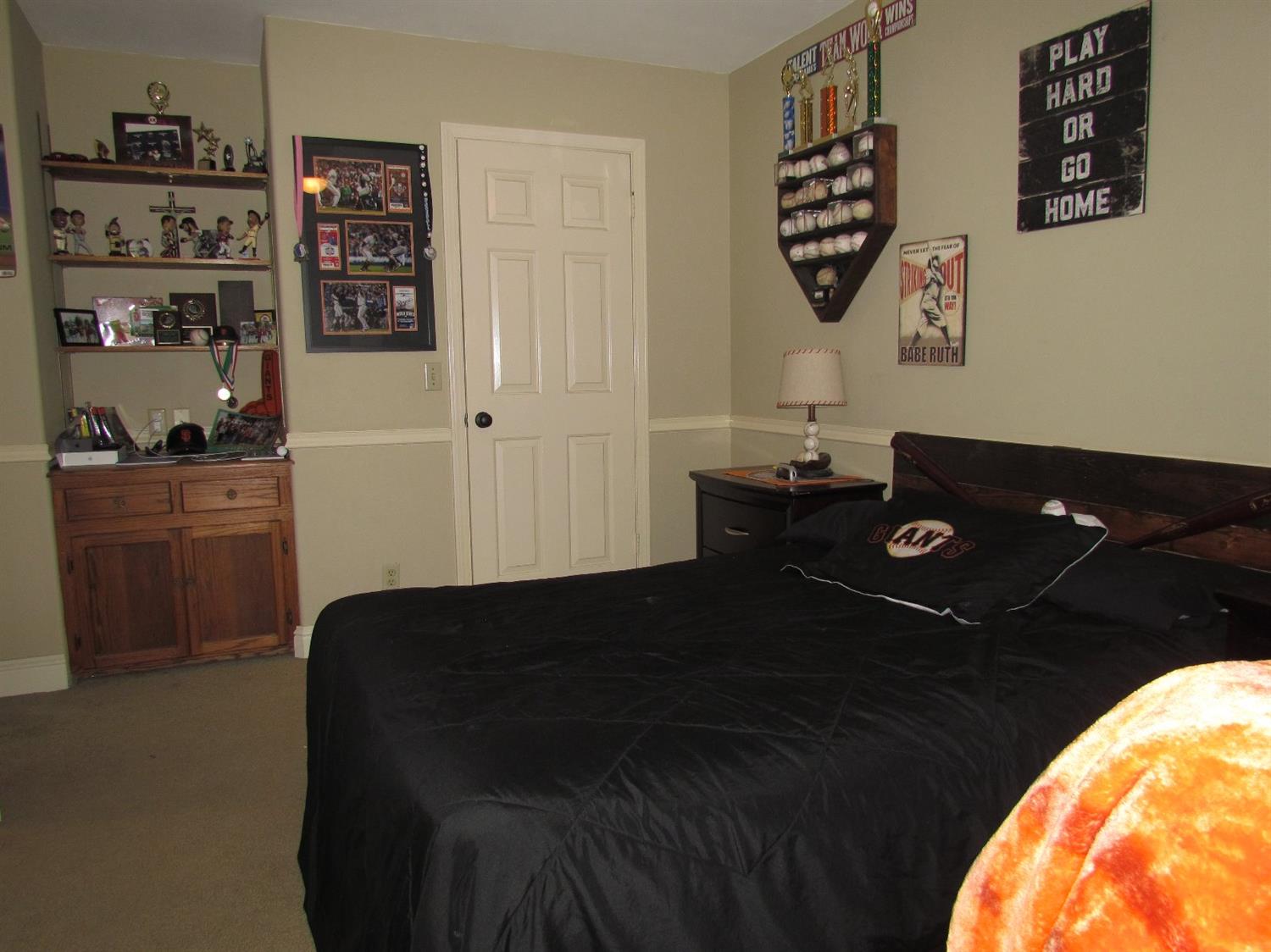 1574 West Eymann Avenue Reedley, CA 93654 - Photo 24 of 40 Gallery Image 24