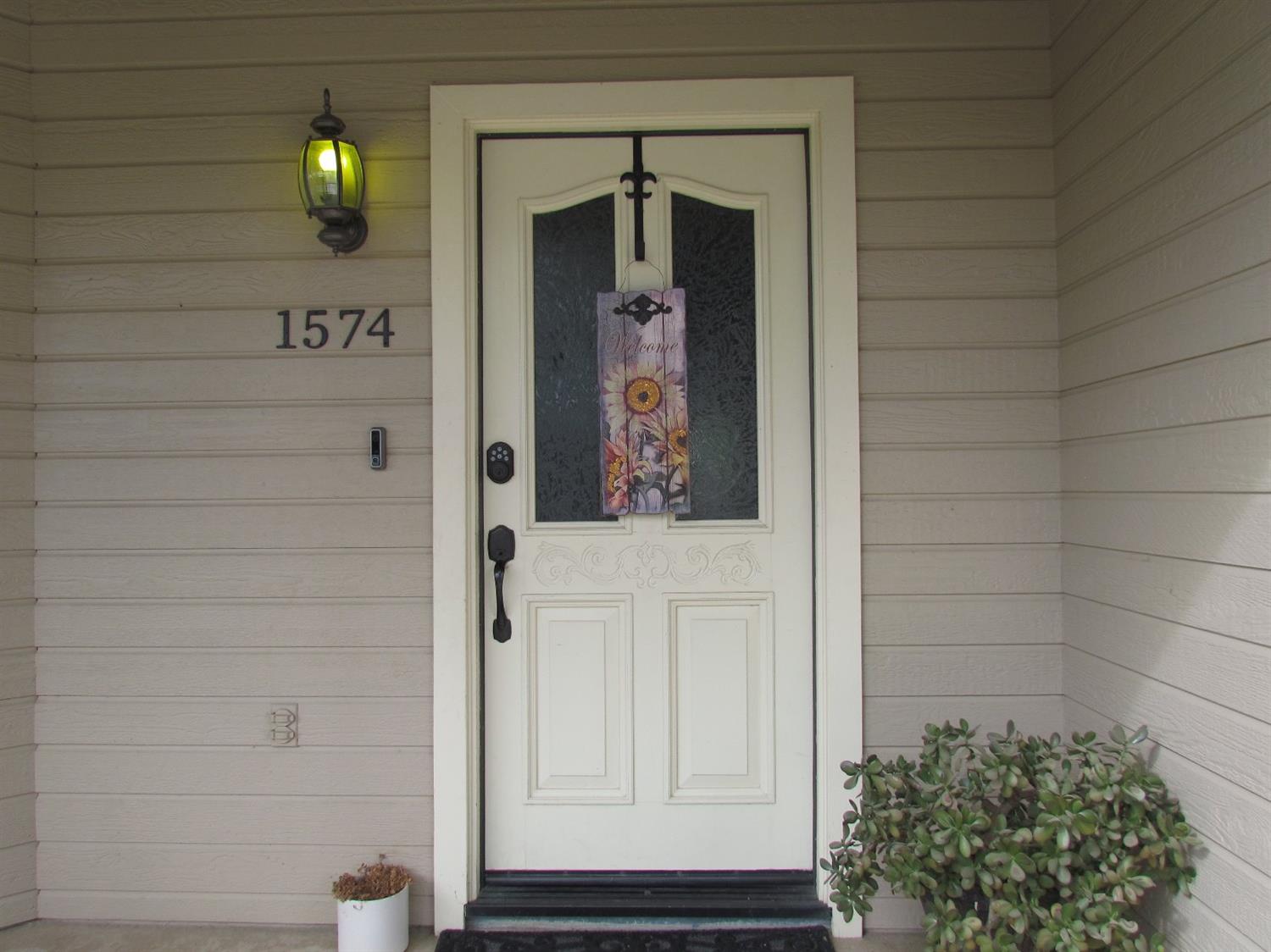 1574 West Eymann Avenue Reedley, CA 93654 - Photo 5 of 40 Gallery Image 5