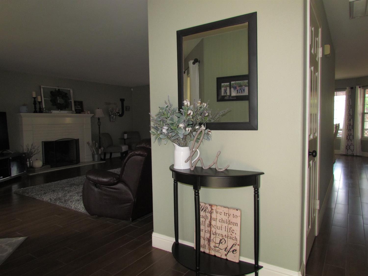 1574 West Eymann Avenue Reedley, CA 93654 - Photo 6 of 40 Gallery Image 6