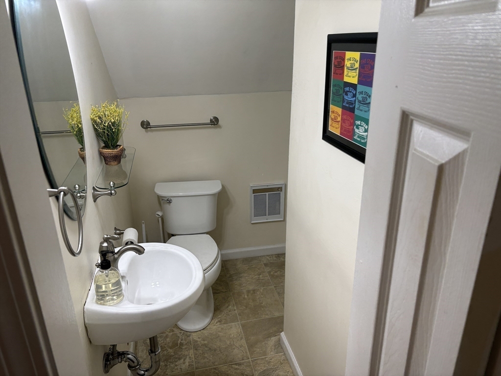 33 Brewster Street Springfield, MA 01119 - Photo 30 of 42 Gallery Image 30
