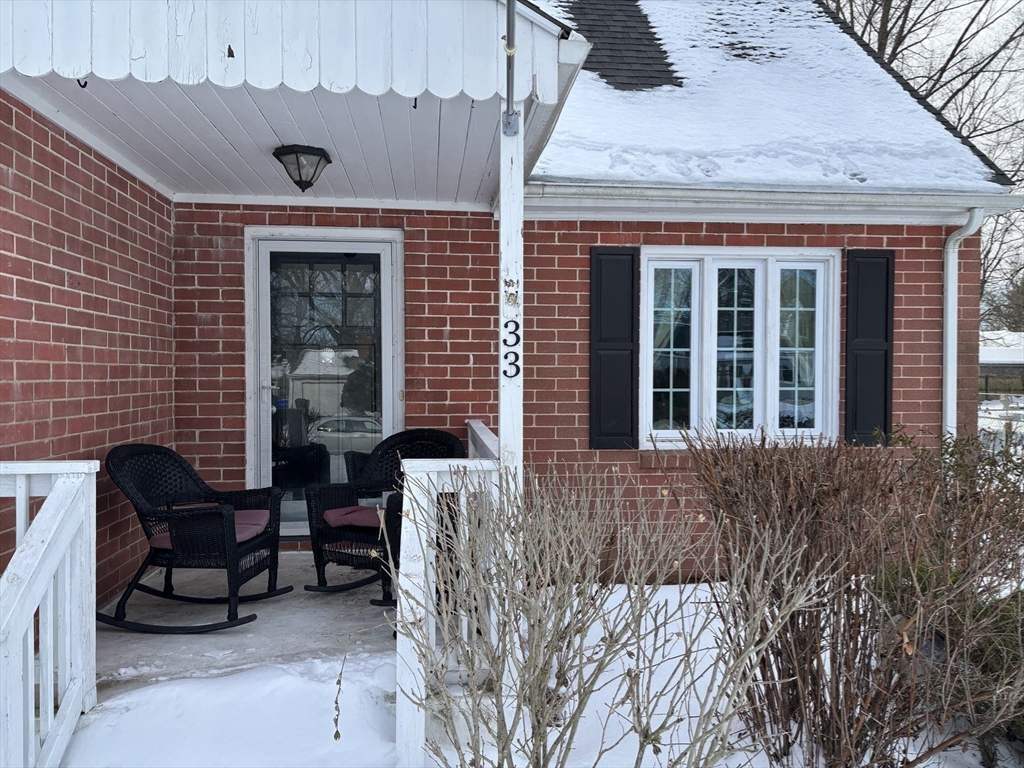 33 Brewster Street Springfield, MA 01119 - Photo 5 of 42 Gallery Image 5