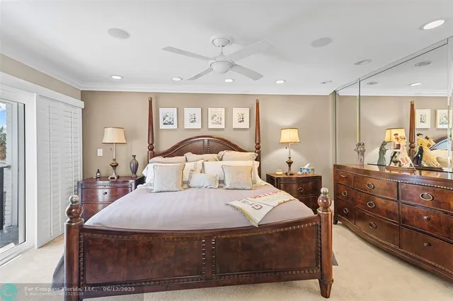 a view of an outdoor space and a yard