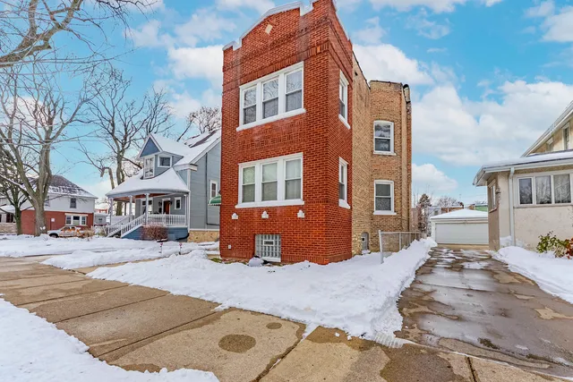 $749,999 | 4706 North Kilpatrick Avenue, Chicago, IL 60630