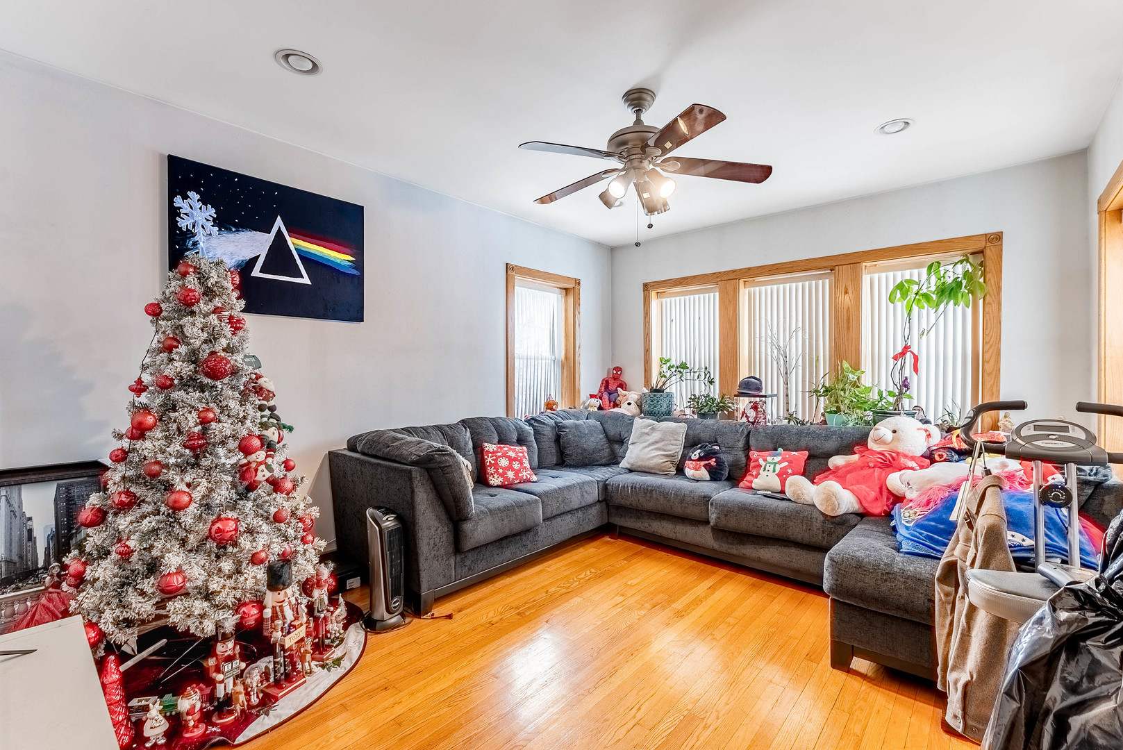 4706 North Kilpatrick Avenue Chicago, IL 60630 - Photo 13 of 33