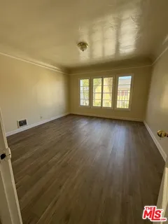 $1,450,000 | 4196 5th Avenue, Los Angeles, CA 90008