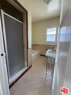 $1,450,000 | 4196 5th Avenue, Los Angeles, CA 90008