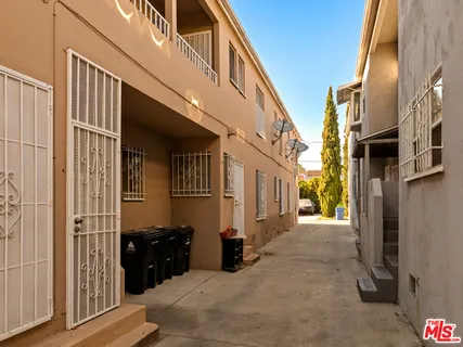 $1,450,000 | 4196 5th Avenue, Los Angeles, CA 90008