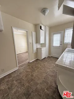 $1,450,000 | 4196 5th Avenue, Los Angeles, CA 90008