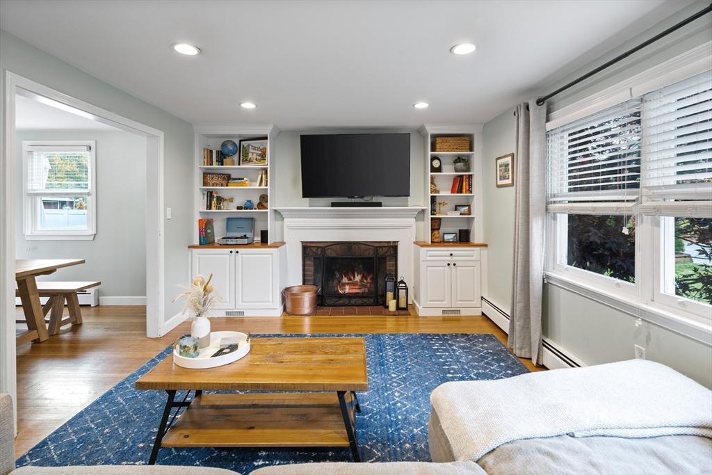 236 Salem Road Tewksbury, MA 01876 - Photo 3 of 22 Gallery Image 3
