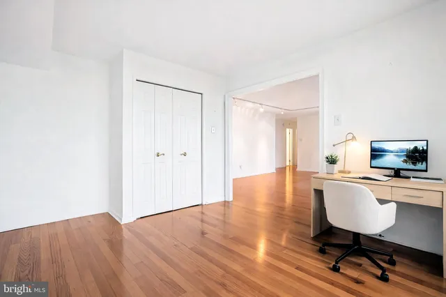 $375,000 | 7420 Westlake Terrace, Unit 1509, Bethesda, MD 20817