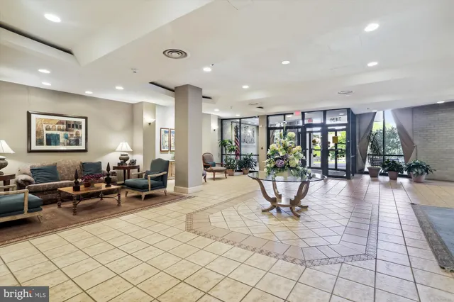 $375,000 | 7420 Westlake Terrace, Unit 1509, Bethesda, MD 20817