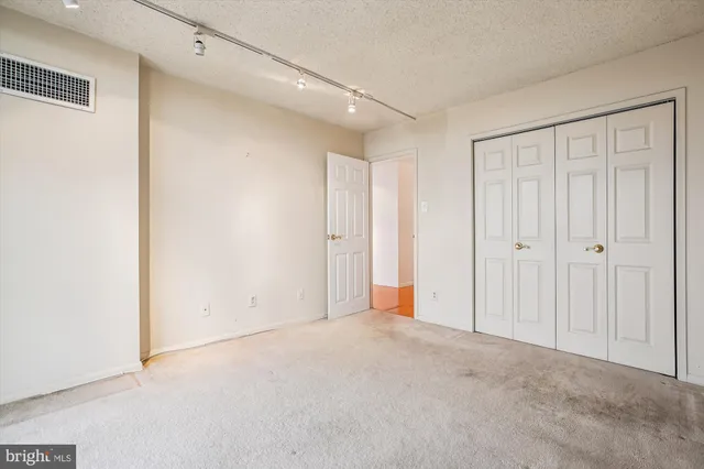 $375,000 | 7420 Westlake Terrace, Unit 1509, Bethesda, MD 20817