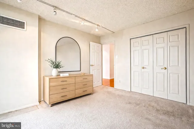 $375,000 | 7420 Westlake Terrace, Unit 1509, Bethesda, MD 20817