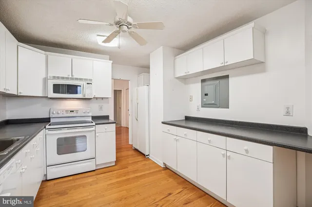 $375,000 | 7420 Westlake Terrace, Unit 1509, Bethesda, MD 20817