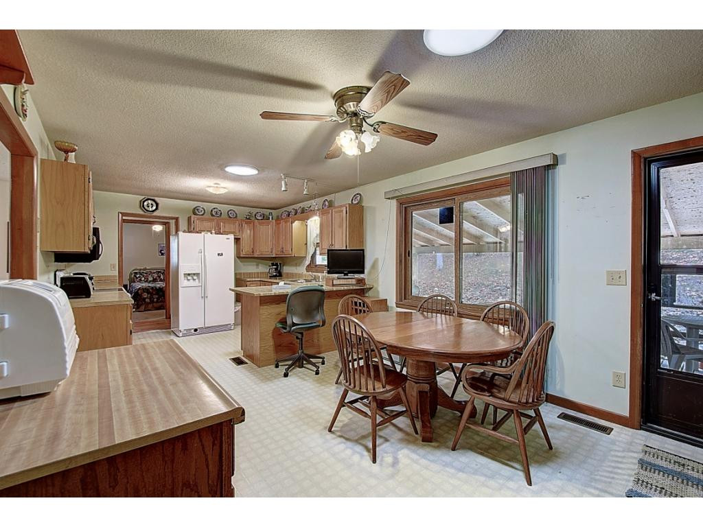 189 Dry Branch Road Elizabethton, TN 37643 - Photo 17 of 33 Photo 20