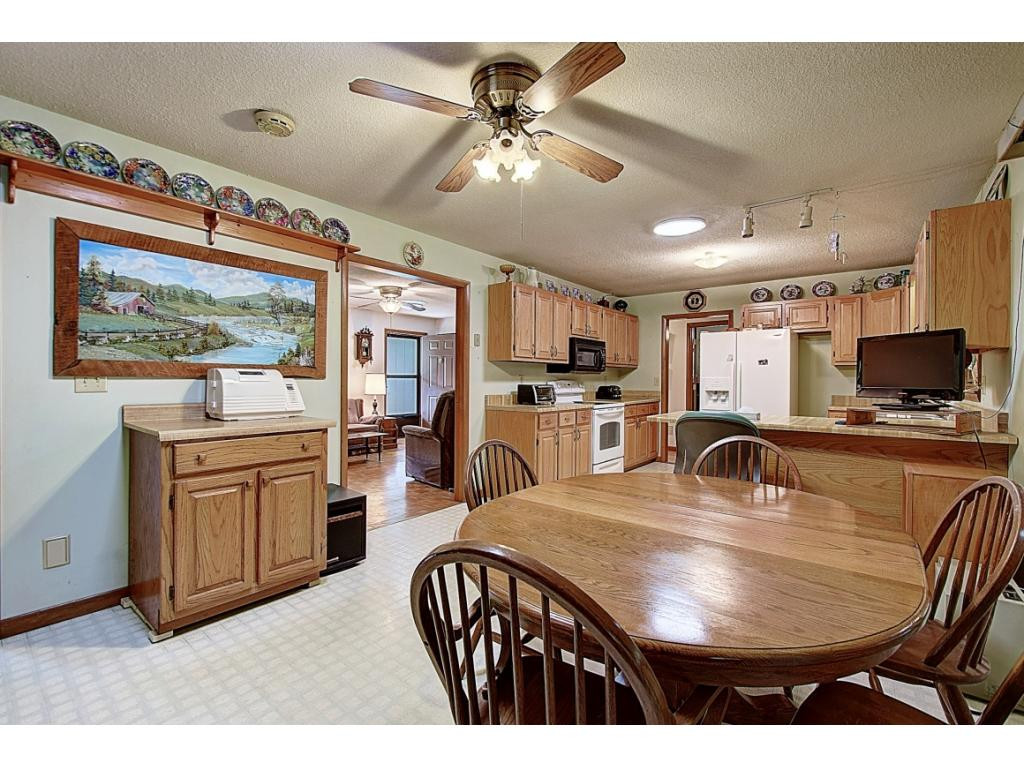 189 Dry Branch Road Elizabethton, TN 37643 - Photo 21 of 33 Photo 24