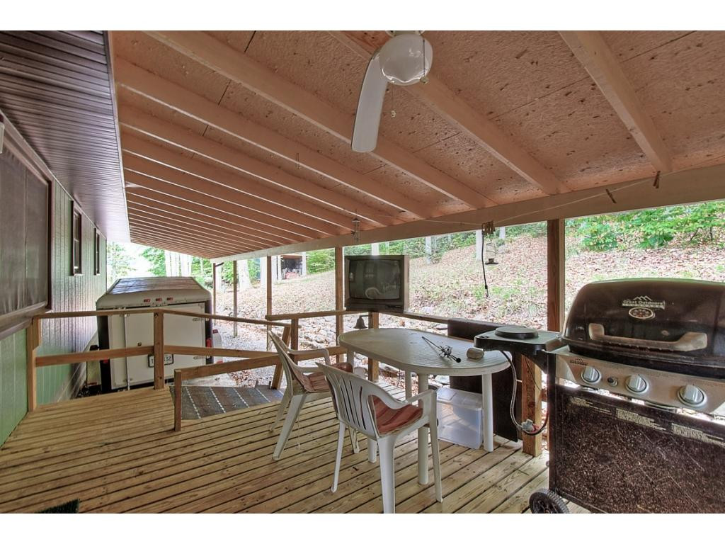 189 Dry Branch Road Elizabethton, TN 37643 - Photo 29 of 33 Photo 32