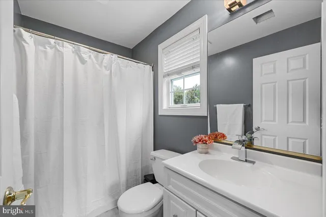 $999,900 | 6942 Lehigh Court, Allentown, PA 18106