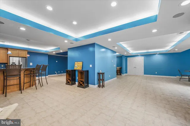 $999,900 | 6942 Lehigh Court, Allentown, PA 18106