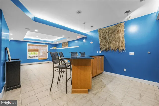 $999,900 | 6942 Lehigh Court, Allentown, PA 18106