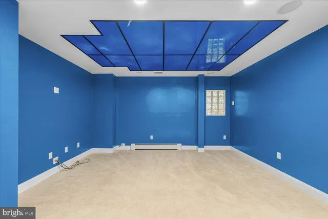 $999,900 | 6942 Lehigh Court, Allentown, PA 18106