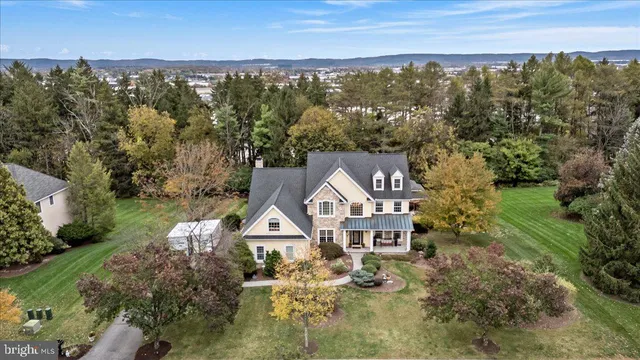 $999,900 | 6942 Lehigh Court, Allentown, PA 18106