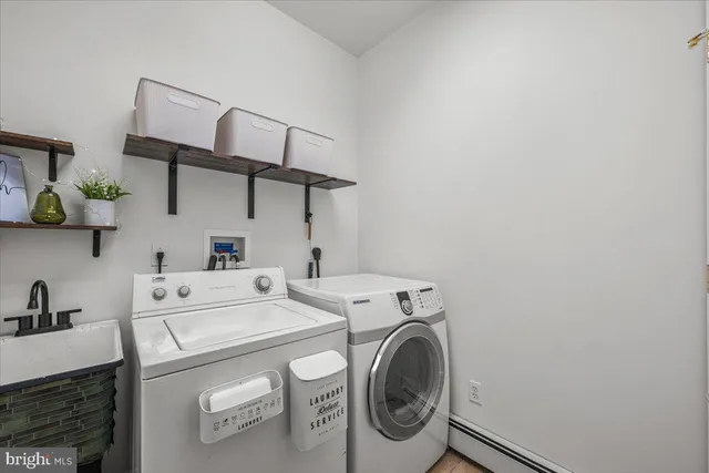 $999,900 | 6942 Lehigh Court, Allentown, PA 18106